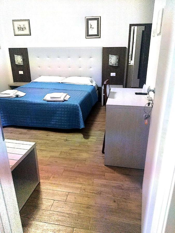 B&B Foscolo Лидо-дельи-Эстенси Экстерьер фото
